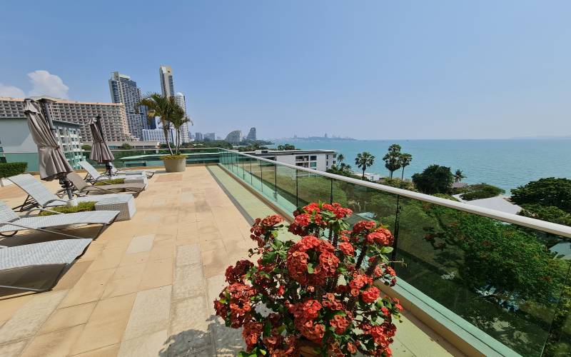 2 bedroom condo for sale at Wongamat Beach, beachfront condo for sale Pattaya, Wongamat condo for sale, Pattaya Real Estate, Real Estate Agency Pattaya, Leading Real Estate Agency Pattaya