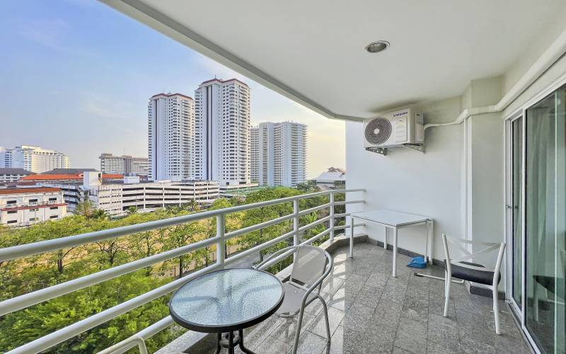 View Talay 5D condo for sale, studio in View Talay 5D for sale, Jomtien condo for sale, Property Excellence, Jomtien Real Estate Agency