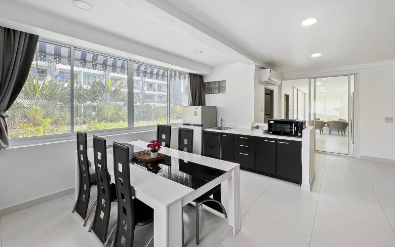 cheap 2 bedroom condo for sale, condo for sale Pratumnak, Pratumnak condo for sale, Leading Pattaya real estate agency, Property Excellence, Pattaya Real Estate, Pattaya Property