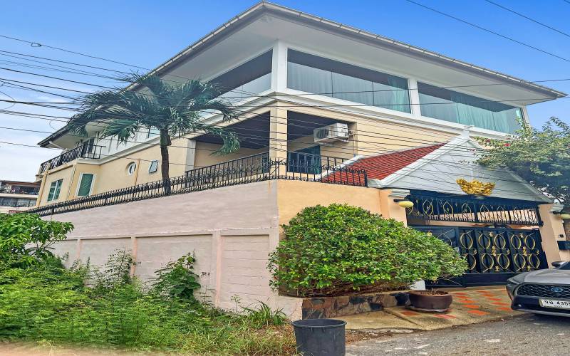 House for rent Pratumnak, Pool villa Pratumnak for rent, house for daily business for rent in Pattaya, Pratumnak Real Estate Agency, Property Excellence