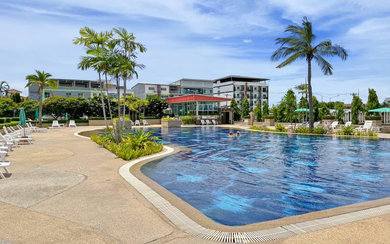 Jomtien rental property, Jomtien beachfront rental, Affordable ocean view studio for rent in Jomtien, Seaview rental in Jomtien, Jomtien Beach rental, Pattaya-Jomtien studio unit for rent, Property Excellence