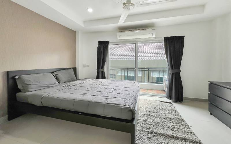 Pattaya, 4 Bedrooms Bedrooms, ,2 BathroomsBathrooms,House,For Rent,2168