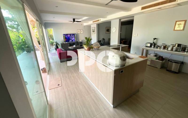 Phuket, 4 Bedrooms Bedrooms, ,5 BathroomsBathrooms,House,For Sale,2194