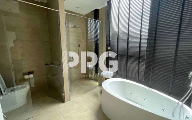 Phuket, 4 Bedrooms Bedrooms, ,5 BathroomsBathrooms,House,For Sale,2206