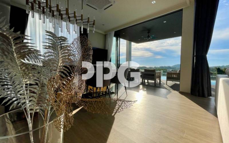 Phuket, 4 Bedrooms Bedrooms, ,5 BathroomsBathrooms,House,For Sale,2206