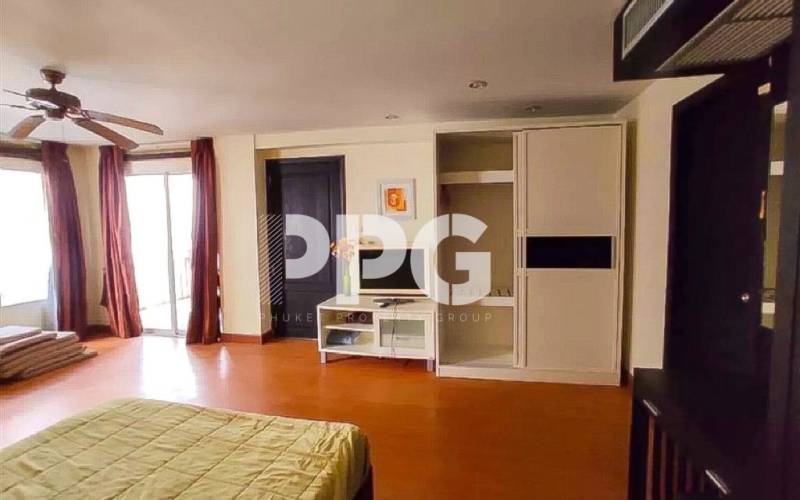 Phuket, 2 Bedrooms Bedrooms, ,1 BathroomBathrooms,Condo,For Sale,2210