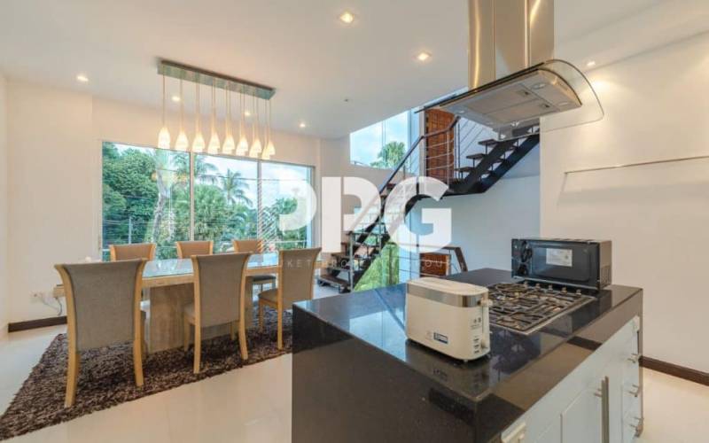 Phuket, 4 Bedrooms Bedrooms, ,5 BathroomsBathrooms,House,For Sale,2217