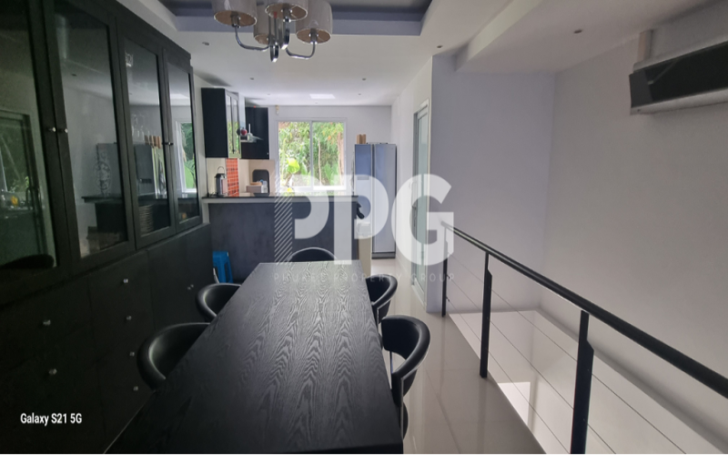 Phuket, 3 Bedrooms Bedrooms, ,35 BathroomsBathrooms,House,For Sale,2228