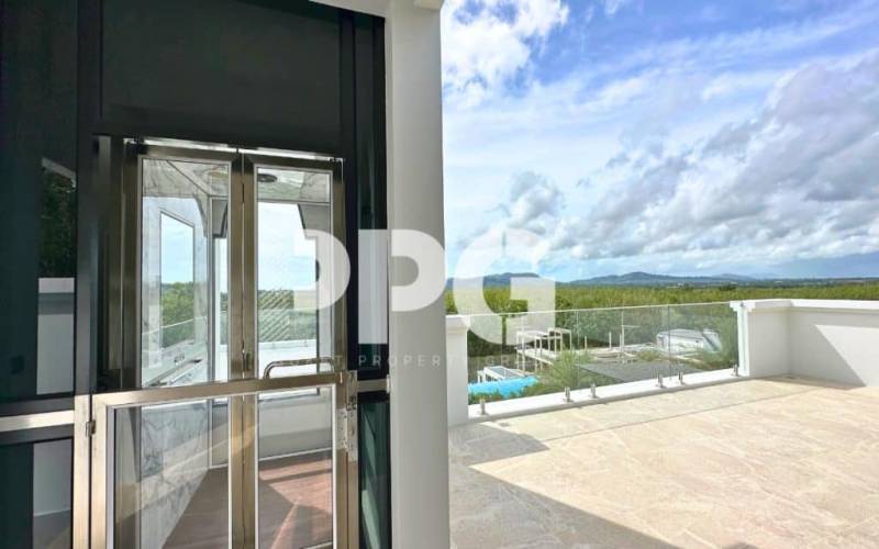 Phuket, 4 Bedrooms Bedrooms, ,42 BathroomsBathrooms,House,For Sale,2232