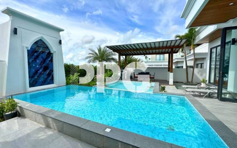 Phuket, 4 Bedrooms Bedrooms, ,42 BathroomsBathrooms,House,For Sale,2232