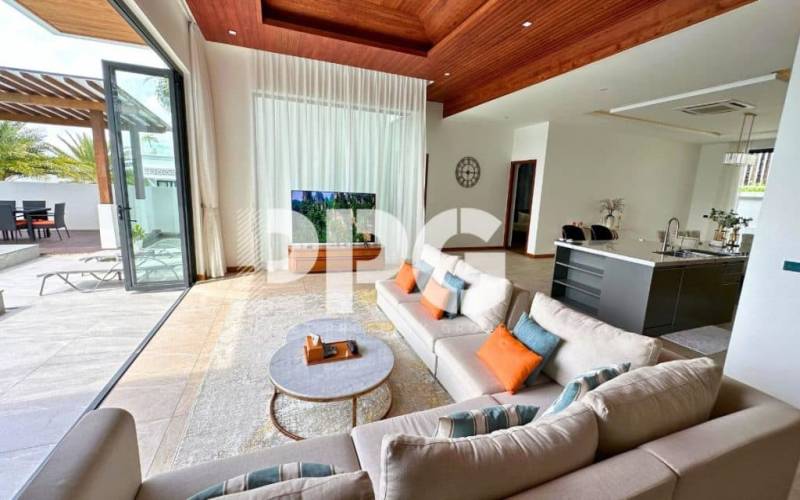 Phuket, 4 Bedrooms Bedrooms, ,42 BathroomsBathrooms,House,For Sale,2232