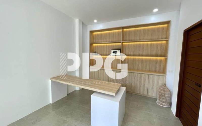 Phuket, 3 Bedrooms Bedrooms, ,4 BathroomsBathrooms,House,For Sale,2260