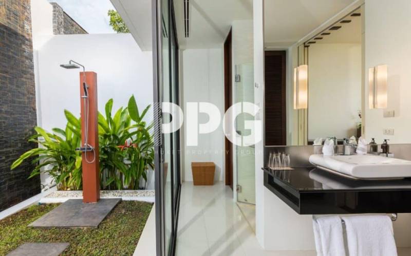 Phuket, 5 Bedrooms Bedrooms, ,6 BathroomsBathrooms,House,For Sale,2340