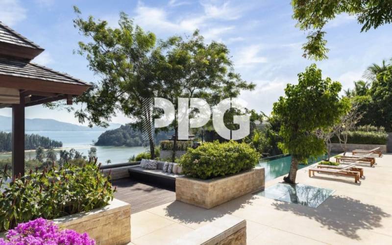 Phuket, 4 Bedrooms Bedrooms, ,5 BathroomsBathrooms,House,For Sale,2364