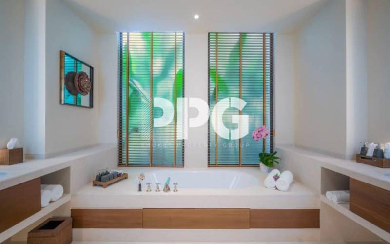 Phuket, 5 Bedrooms Bedrooms, ,6 BathroomsBathrooms,House,For Sale,2365