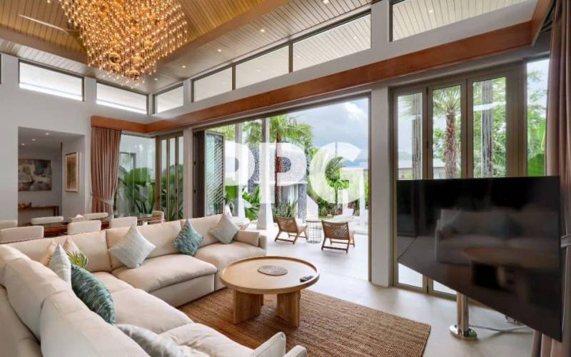 Phuket, 3 Bedrooms Bedrooms, ,4 BathroomsBathrooms,House,For Sale,2368