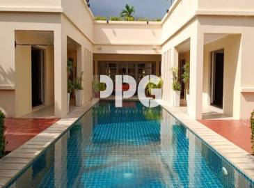 Phuket, 4 Bedrooms Bedrooms, ,4 BathroomsBathrooms,House,For Sale,2404