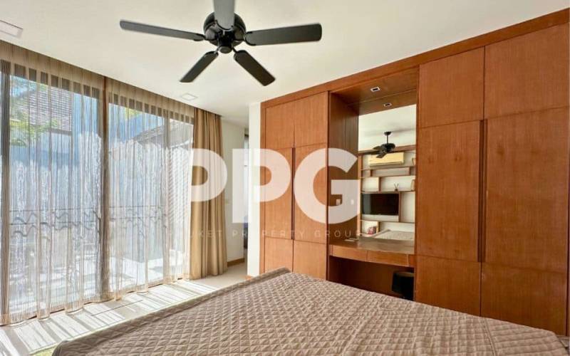 Phuket, 2 Bedrooms Bedrooms, ,2 BathroomsBathrooms,House,For Sale,2406