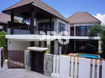 Phuket, 3 Bedrooms Bedrooms, ,4 BathroomsBathrooms,House,For Sale,2449