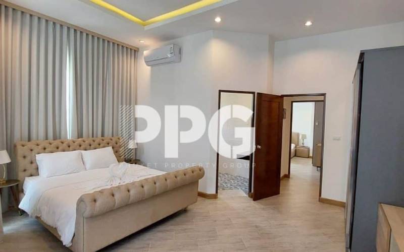 Phuket, 3 Bedrooms Bedrooms, ,3 BathroomsBathrooms,House,For Sale,2450