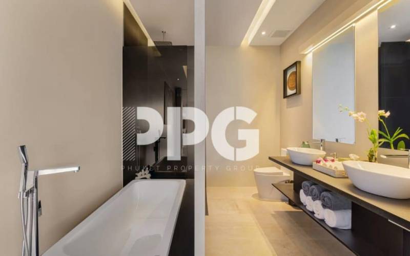 Phuket, 2 Bedrooms Bedrooms, ,2 BathroomsBathrooms,Condo,For Sale,2451