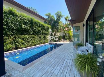 Phuket, 3 Bedrooms Bedrooms, ,3 BathroomsBathrooms,House,For Sale,2551