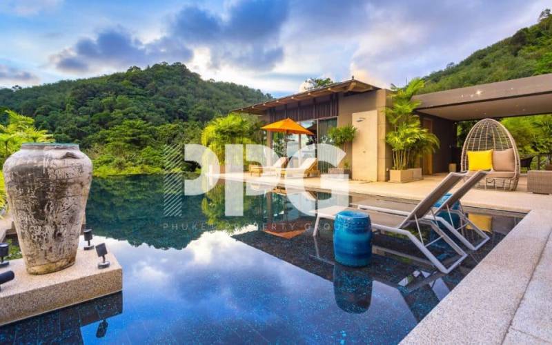 Phuket, 7 Bedrooms Bedrooms, ,5 BathroomsBathrooms,House,For Sale,2556