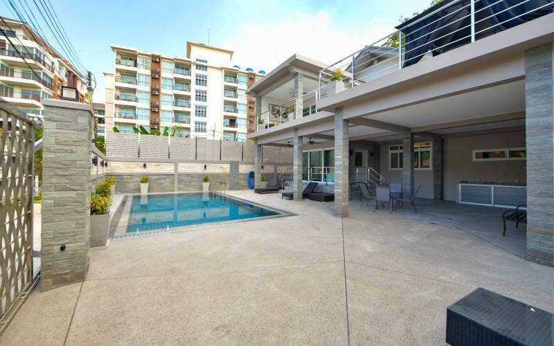 Pattaya, 5 Bedrooms Bedrooms, ,5 BathroomsBathrooms,House,For Rent,2636