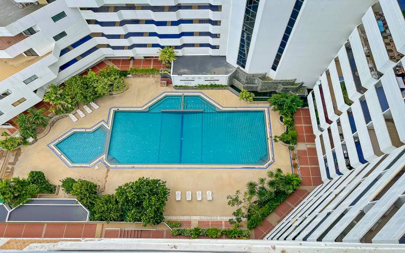 Pattaya, 4 Bedrooms Bedrooms, ,3 BathroomsBathrooms,Condo,For Sale,14,2676