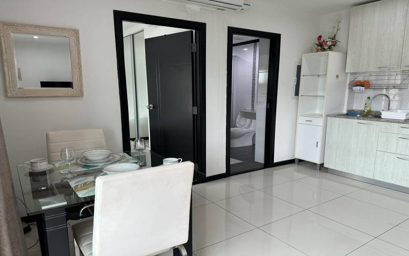 Pattaya, Pattaya, 2 Bedrooms Bedrooms, ,1 BathroomBathrooms,Condo,For Sale,5,2693