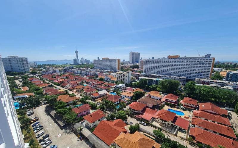 Pattaya, 3 Bedrooms Bedrooms, ,3 BathroomsBathrooms,Condo,For Sale,18,2711