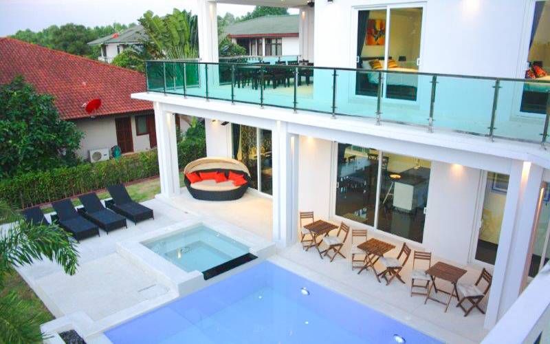 Pattaya, 9 Bedrooms Bedrooms, ,9 BathroomsBathrooms,House,For Sale,2728