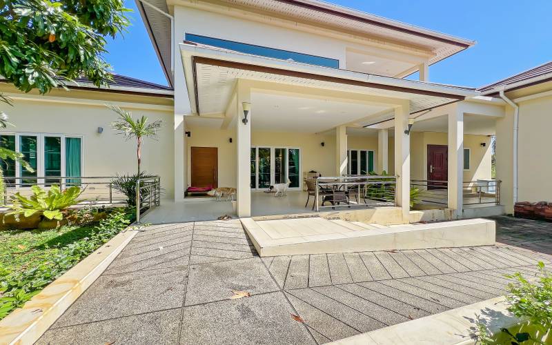 Pattaya, 6 Bedrooms Bedrooms, ,7 BathroomsBathrooms,House,For Sale,2760