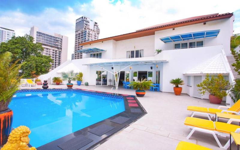 Pattaya, 14 Bedrooms Bedrooms, ,14 BathroomsBathrooms,House,For Sale,2771