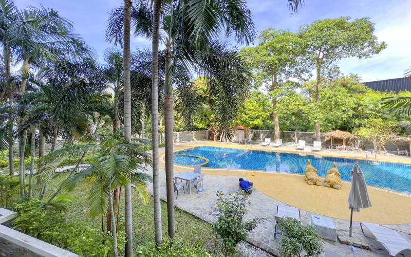 Cheap 3 bedroom condo for sale Pratumnak, Cheap Pattaya condo for sale, Investment condo for sale on Pratumnak, Pattaya Real Estate, Estate Agent Pattaya, Property Excellence