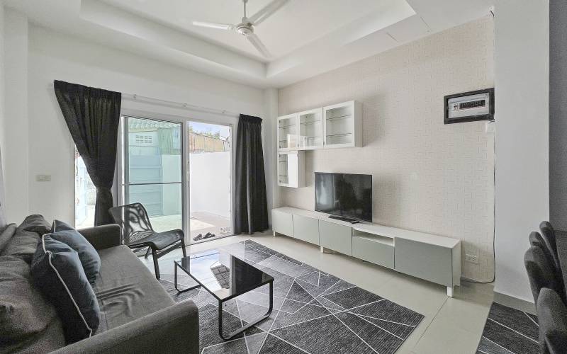 Townhouse, 4-bedroom, for rent, Jomtien, Thepprasit Road, Sukhumvit Road