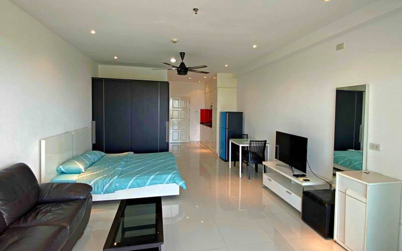 Studio, for rent, Jomtien Beach, View Talay 5D, beach, ocean view