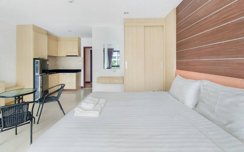 Studio condo for rent on Pratumnak, Arunothai condominium rental, properties for rent in Pattaya, Property Excellence, Pattaya real estate