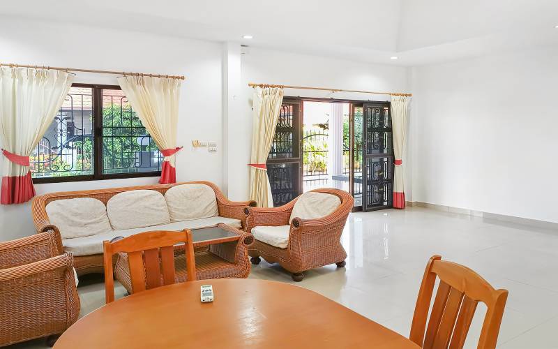 2 bedroom house for rent in Jomtien, Eakmongkok house for rent, Jomtien house rentals, Property Excellence