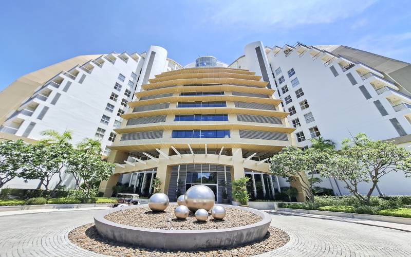 Exclusive beachfront condo for sale, 3 bedroom condo for sale in The Cove, Pattaya exclusive properties, Wongamat condo for sale, Property Excellence