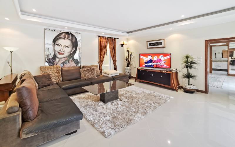 Pattaya 20150, 3 Bedrooms Bedrooms, ,4 BathroomsBathrooms,House,For Rent,2,1856