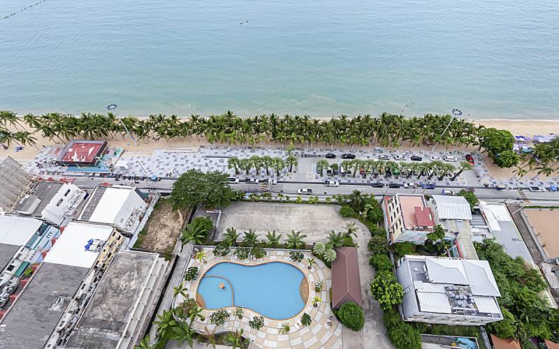 Huge beachfront condo for sale in Jomtien, Front corner unit for sale in View Talay 7 Jomtien, Jomtien condo for sale, Jomtien properties, exclusive condo Jomtien