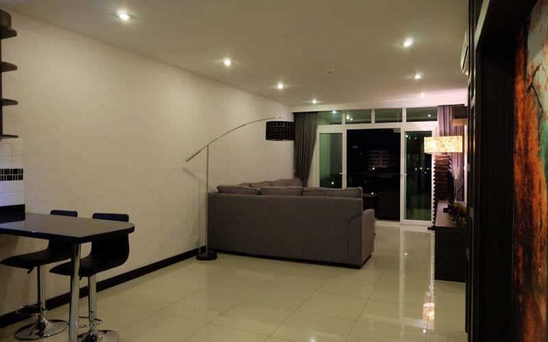 Large 2 bedroom condo for sale Pratumnak, investment property for sale Pattaya, good rental return Pattaya, Pattaya condo for sale, Pratumnak condo for sale, Property Excellence