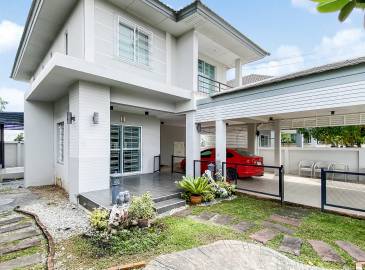 House for rent in Pattaya, East Pattaya house for rent, 2 storey house for rent Pattaya, Property Excellence, Real Estate Agent Pattaya, trust estate agency