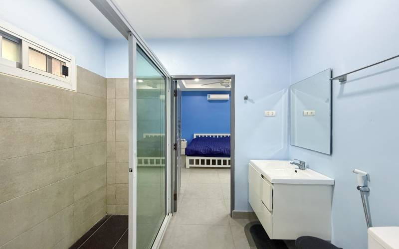 Pattaya, 5 Bedrooms Bedrooms, 0 ,4 BathroomsBathrooms,House,For Rent,0,2033