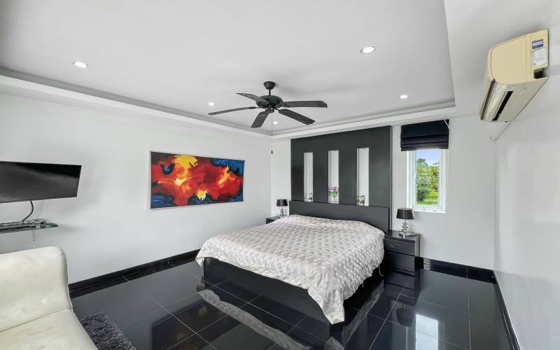 Pattaya, 9 Bedrooms Bedrooms, ,9 BathroomsBathrooms,House,For Sale,2798