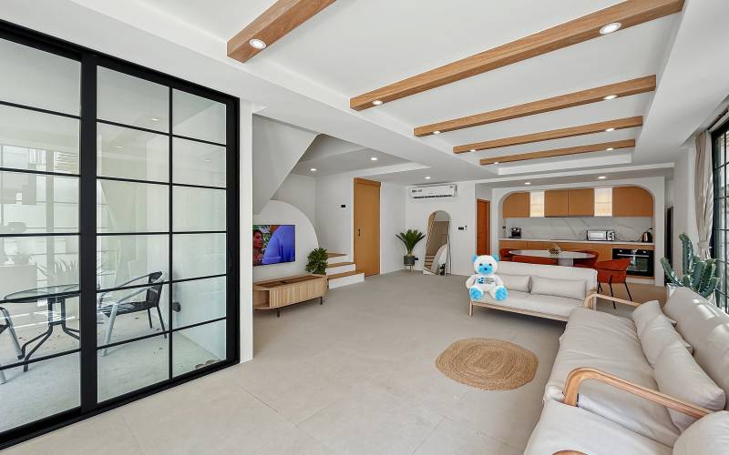 Pattaya, 3 Bedrooms Bedrooms, ,4 BathroomsBathrooms,House,For Sale,2805