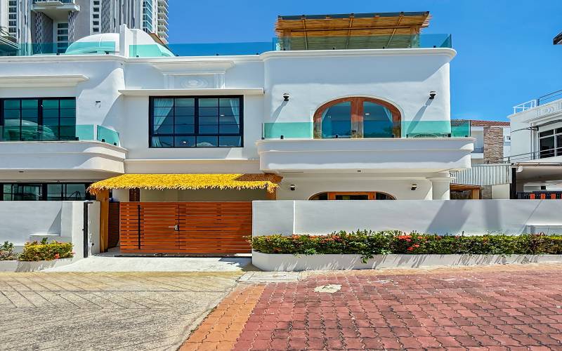 Pattaya, 3 Bedrooms Bedrooms, ,4 BathroomsBathrooms,House,For Sale,2805