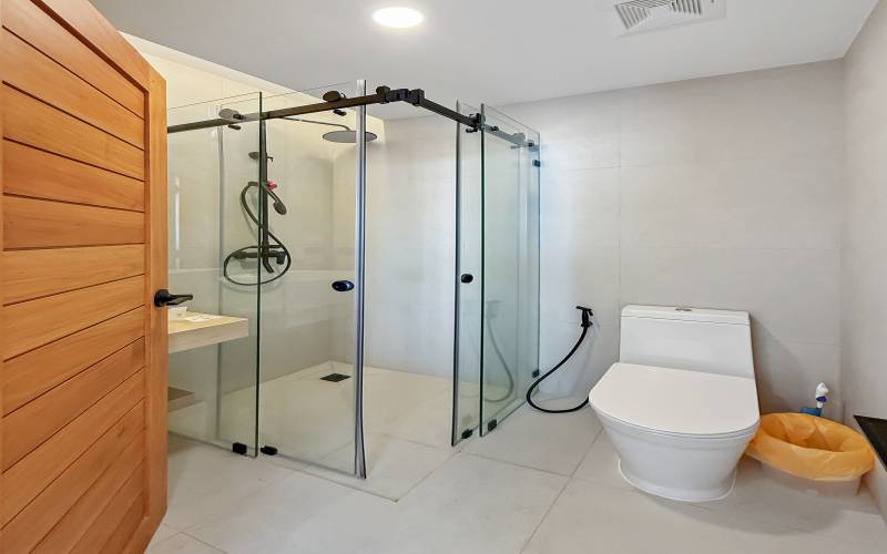 Pattaya, 3 Bedrooms Bedrooms, ,4 BathroomsBathrooms,House,For Sale,2806