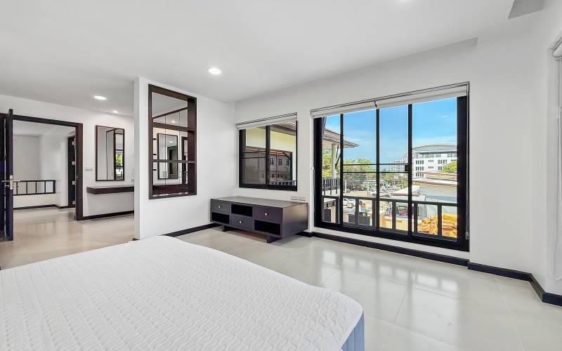 Pattaya, 4 Bedrooms Bedrooms, ,5 BathroomsBathrooms,House,For Sale,2807